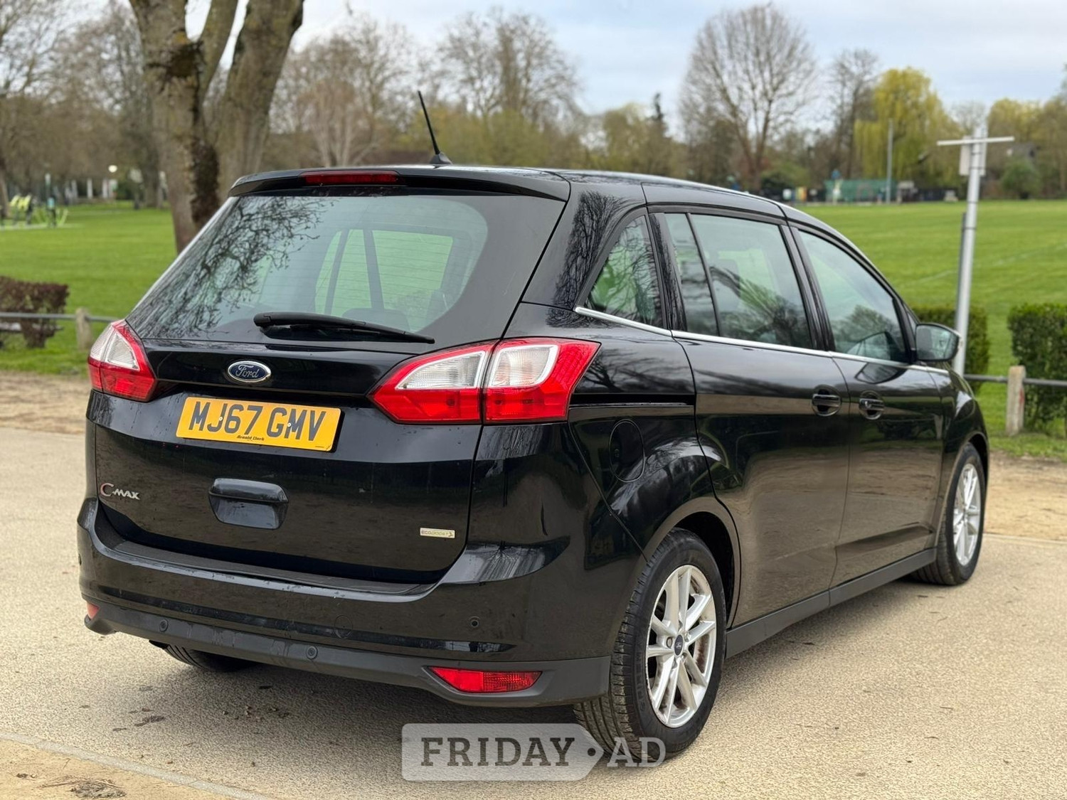 Ford Grand C-MAX 2017 - Cars in Hillingdon