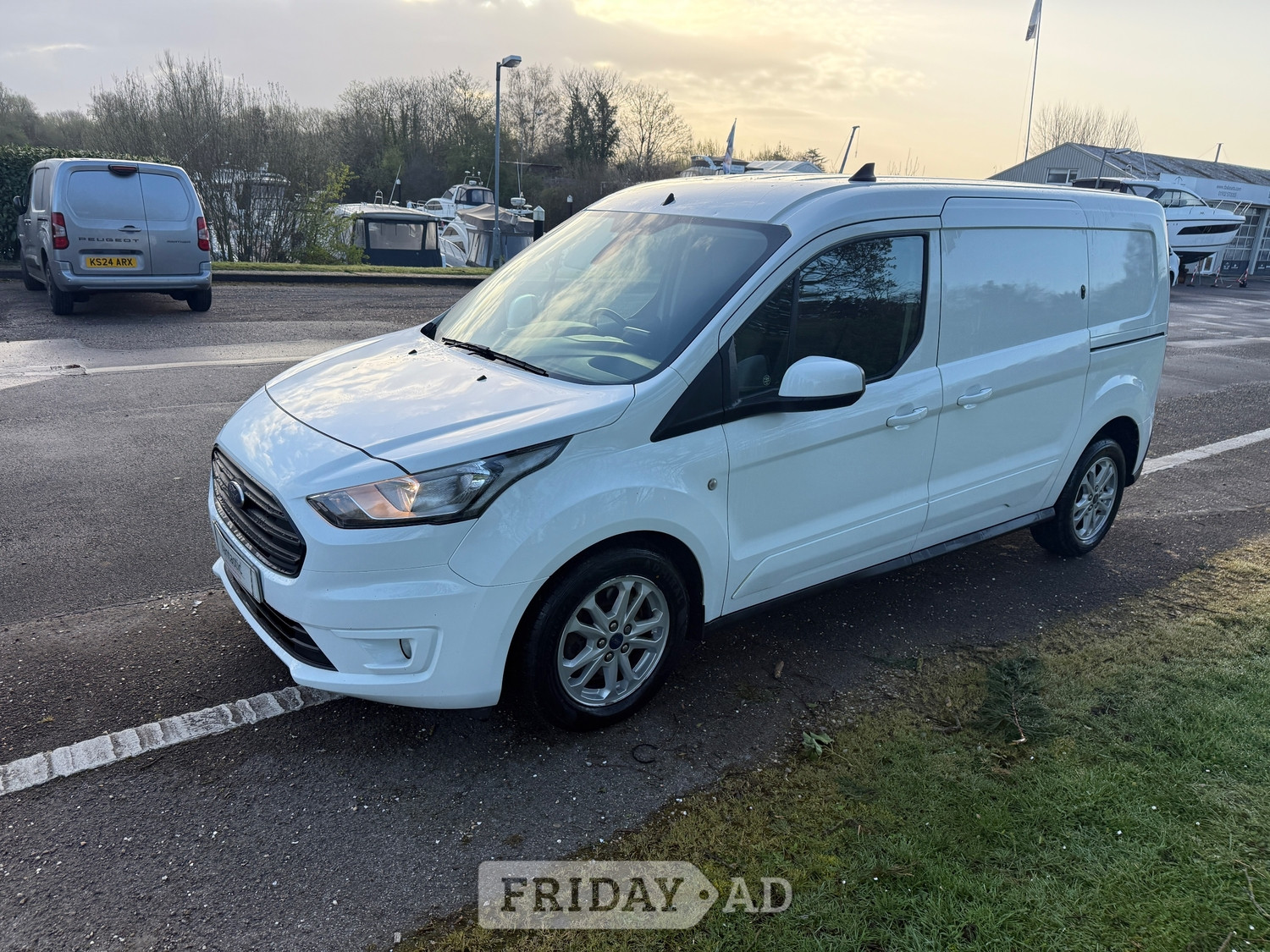 Ford Transit Connect Chertsey