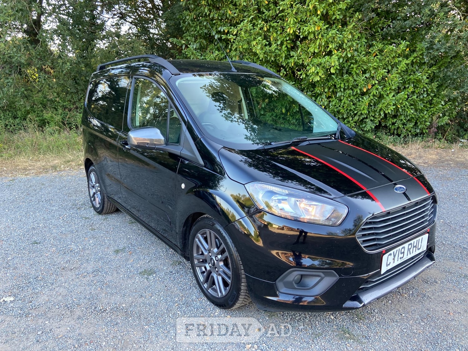 Ford Transit Courier Dorking