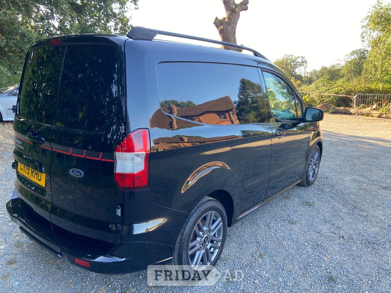 Ford Transit Courier 2019 - Vans & Commercial Vehicles