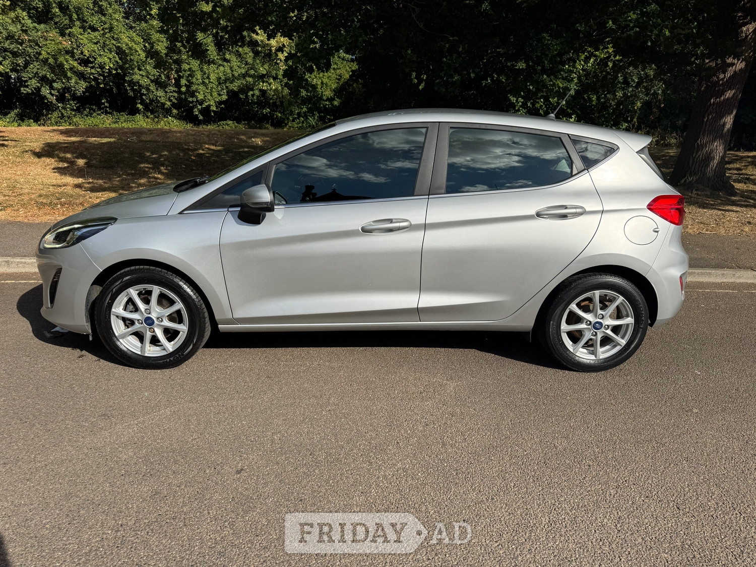 Ford Fiesta 2017 - Cars in Horsham
