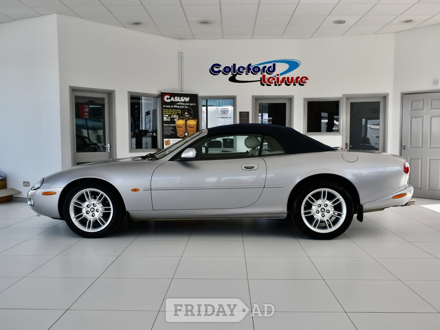 Jaguar XK8 2002 - Cars in Coleford