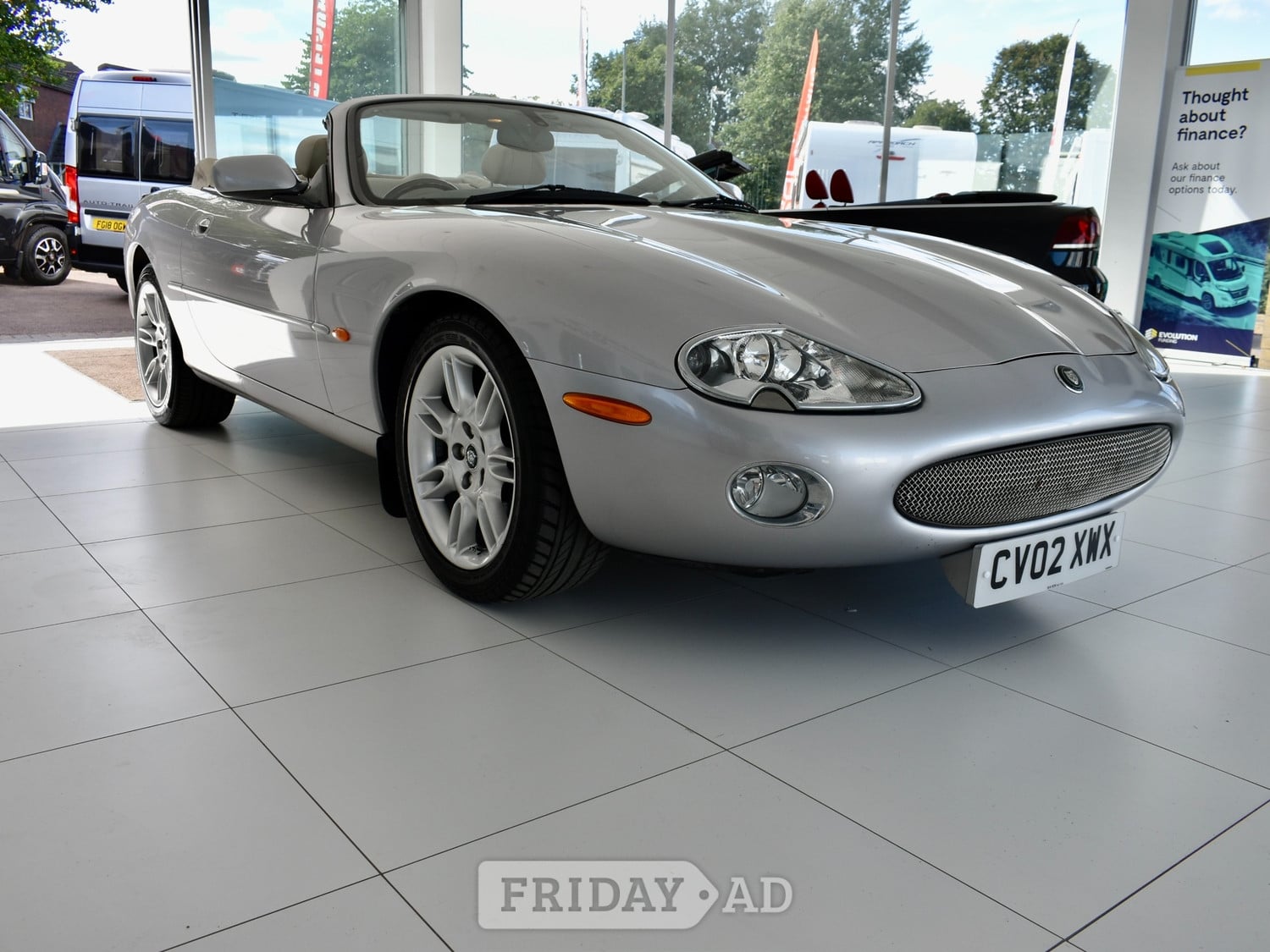 Jaguar XK8 2002 - Cars