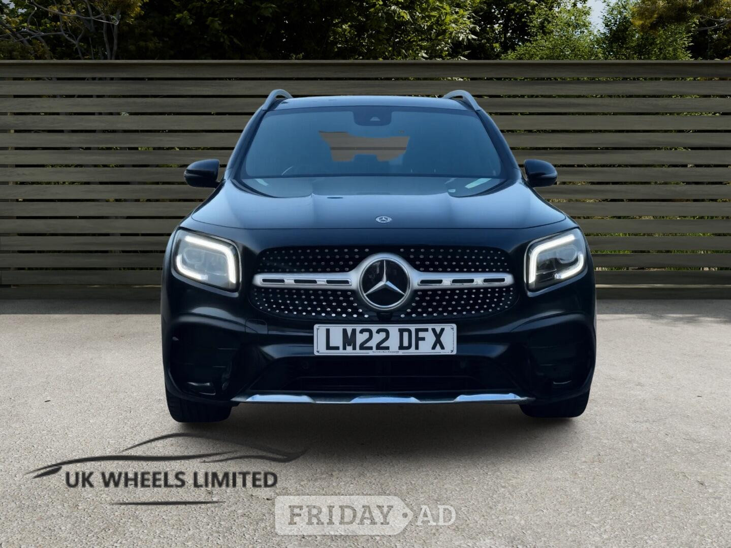 [ berth ]Mercedes-Benz GLB