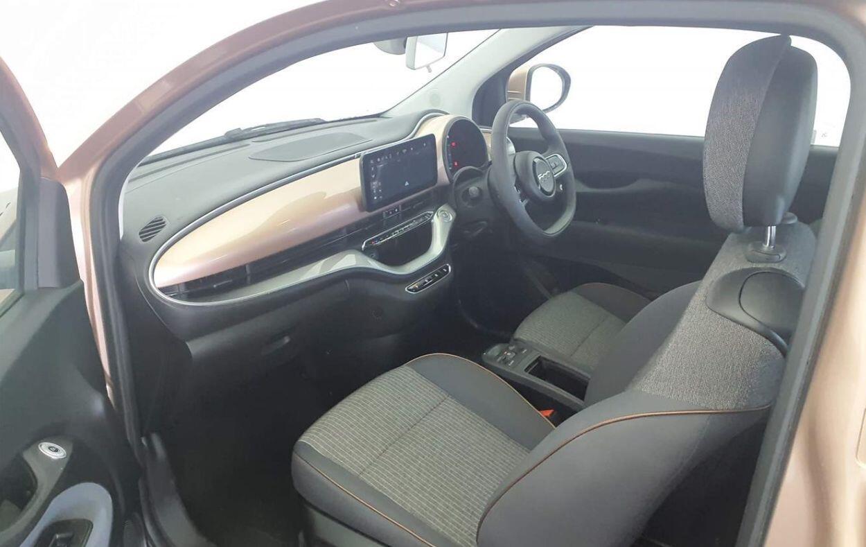 Fiat 500E Horsham