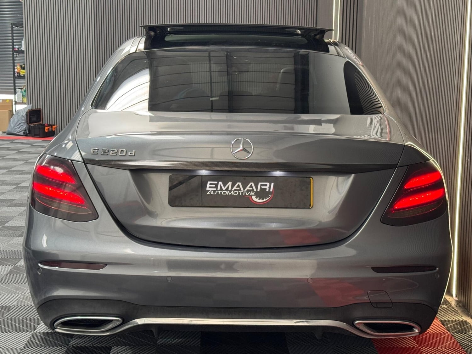 Mercedes-Benz E Class 2017 - Cars