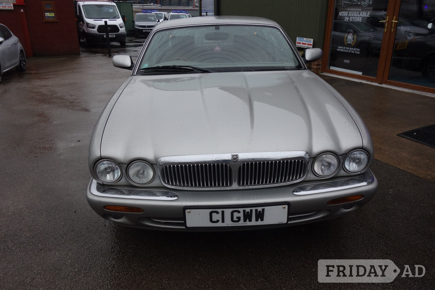 Jaguar XJ 1998 - Cars