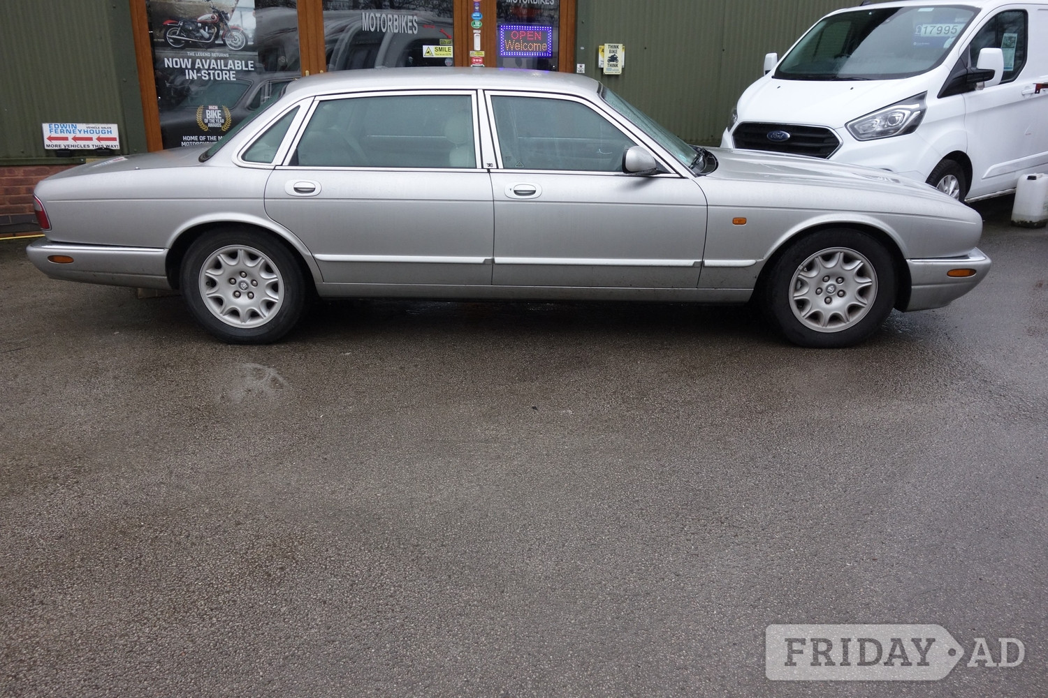 Jaguar XJ Rugeley