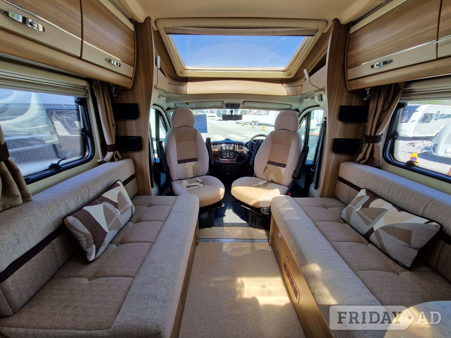 [4 berth ]Swift Bessacarr 572
