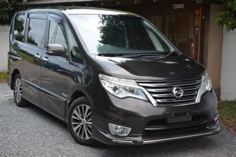 Nissan Serena 2014