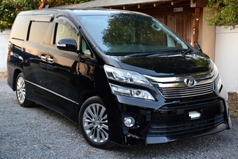 Toyota Vellfire 2013