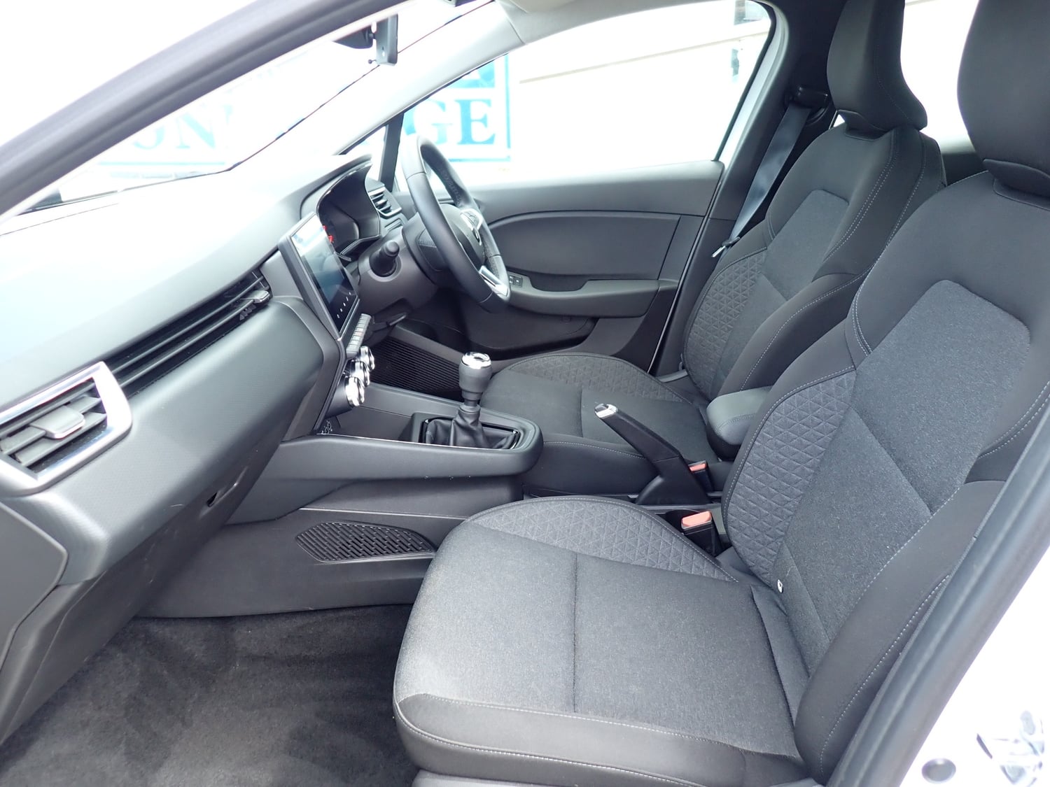 [ berth ]Renault Clio