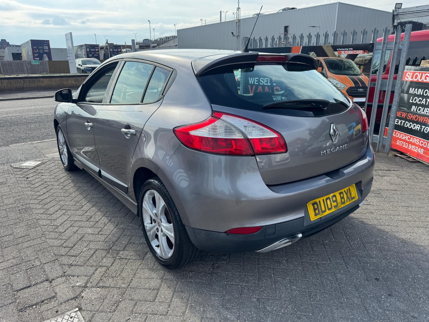 [ berth ]Renault Megane
