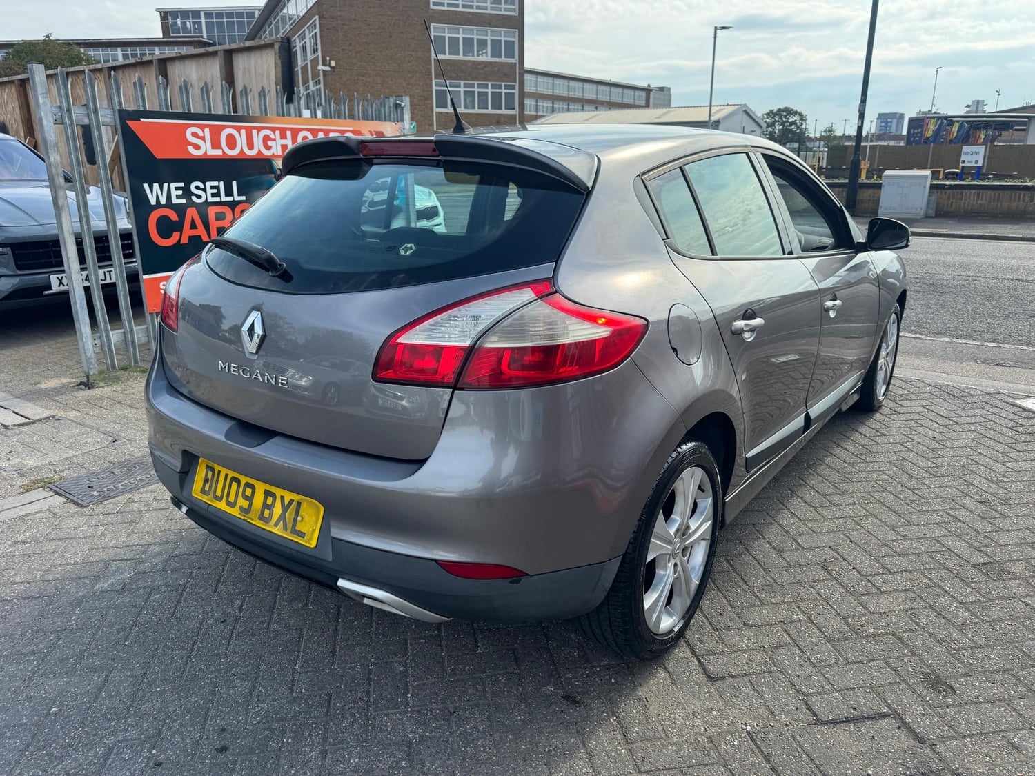 Renault Megane 2009 - Cars in Slough
