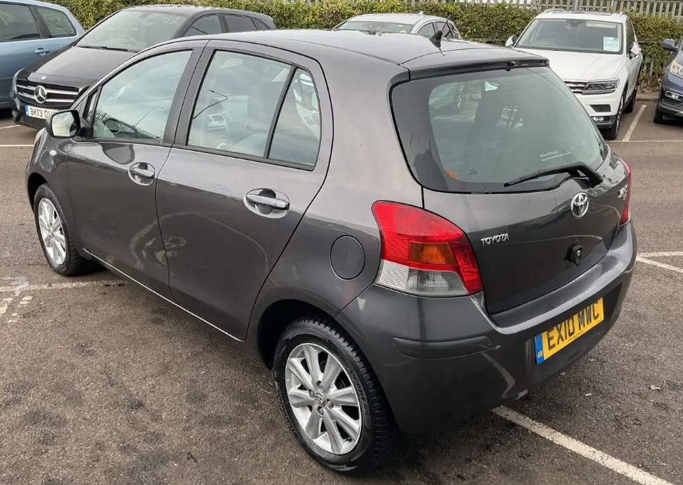 Toyota Yaris 2010 - Cars in Harrow