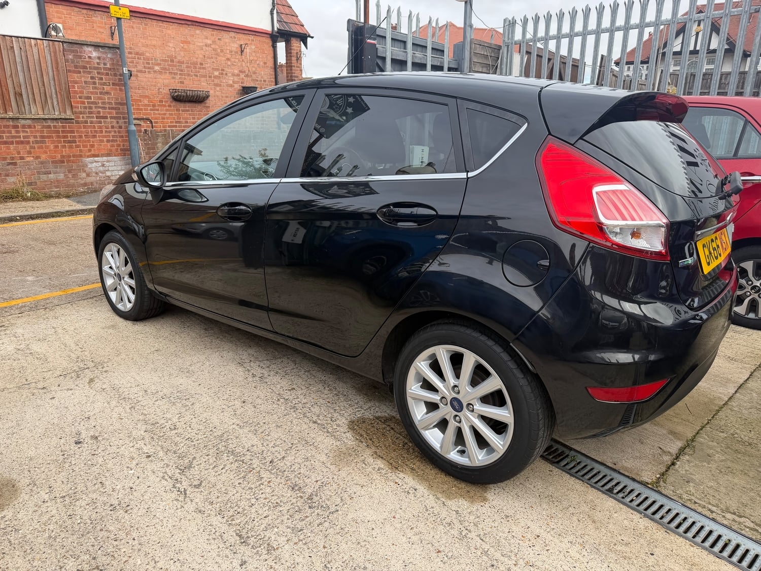 [ berth ]Ford Fiesta