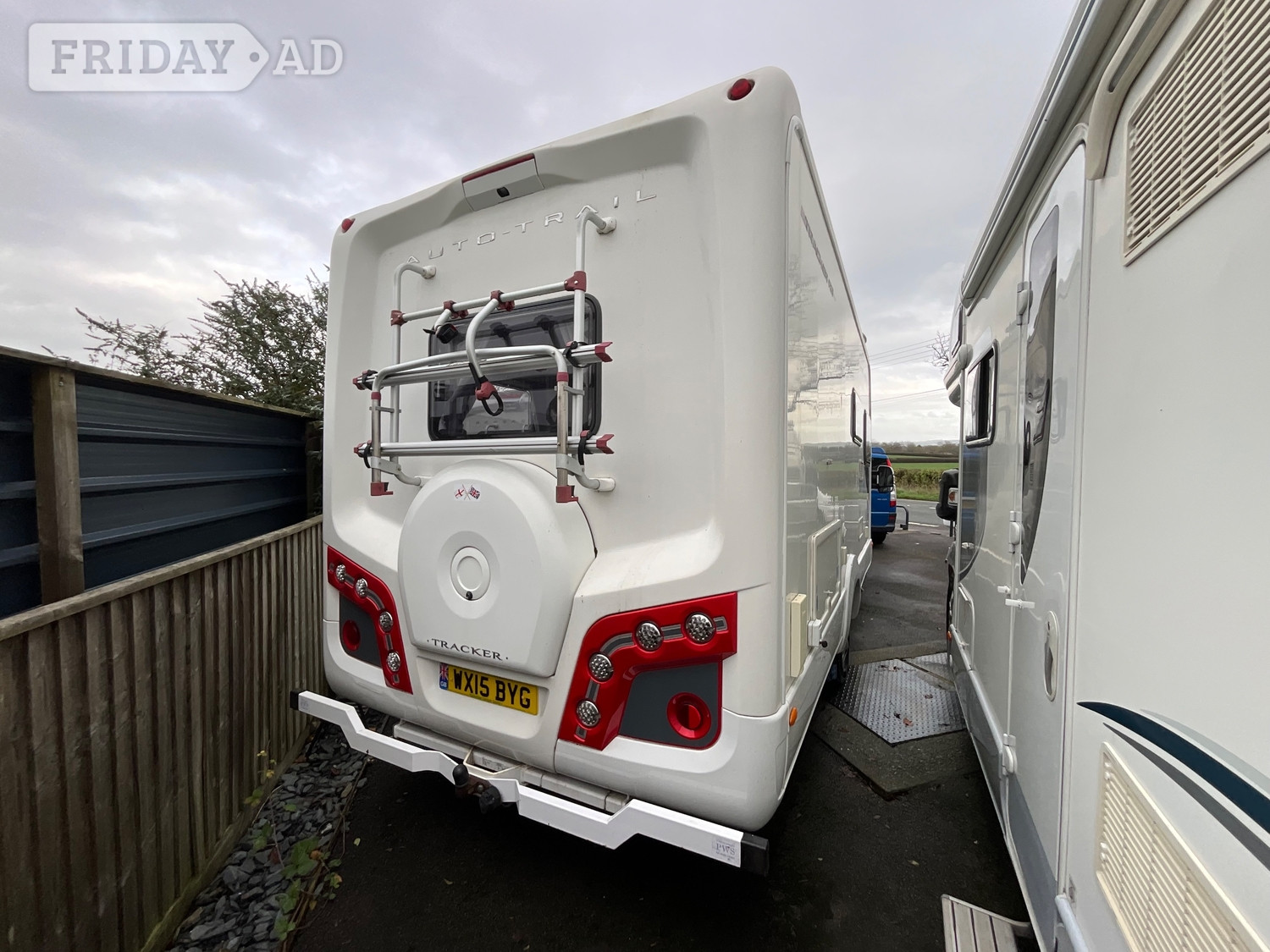 [ berth ]Auto-Trail Tracker RB