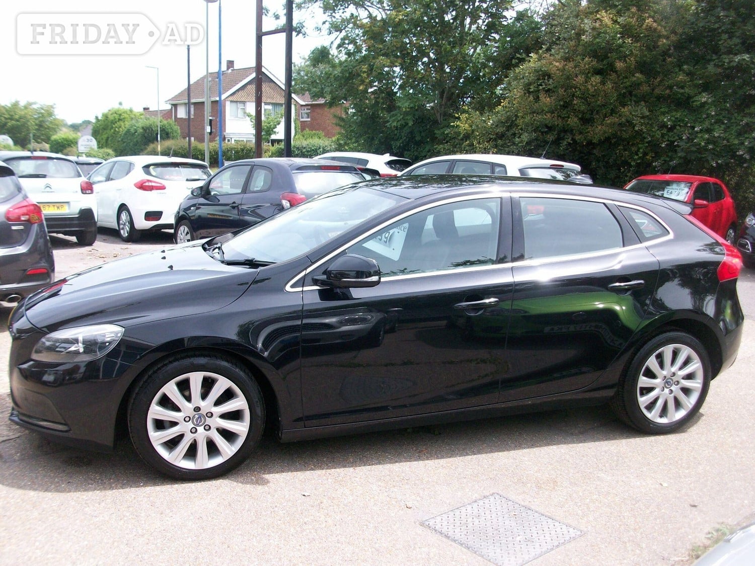 Volvo V40 2014 - Cars in Eastleigh