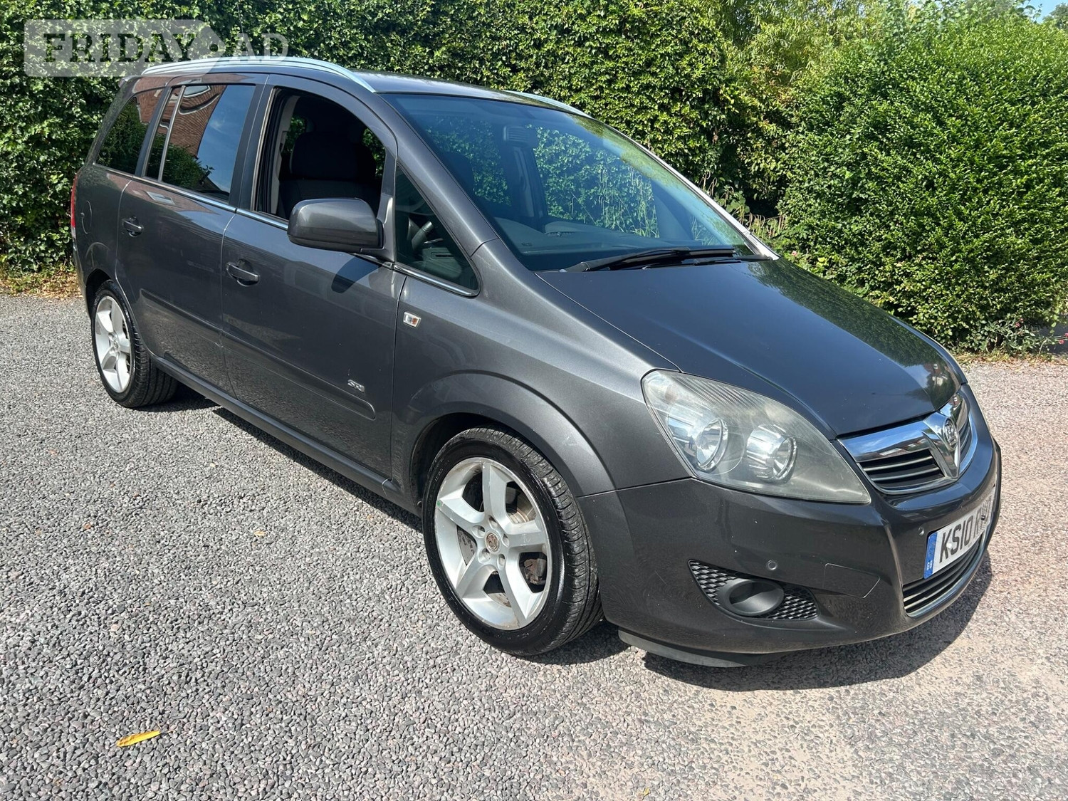 Vauxhall Zafira 2010 in Warwick