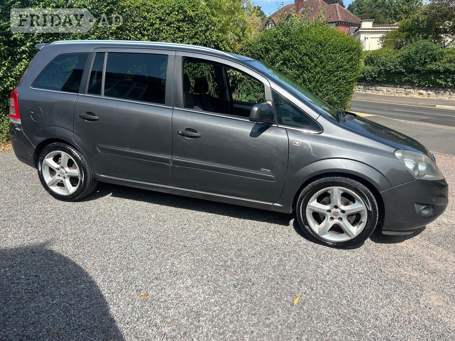 Vauxhall Zafira 2010 - Cars