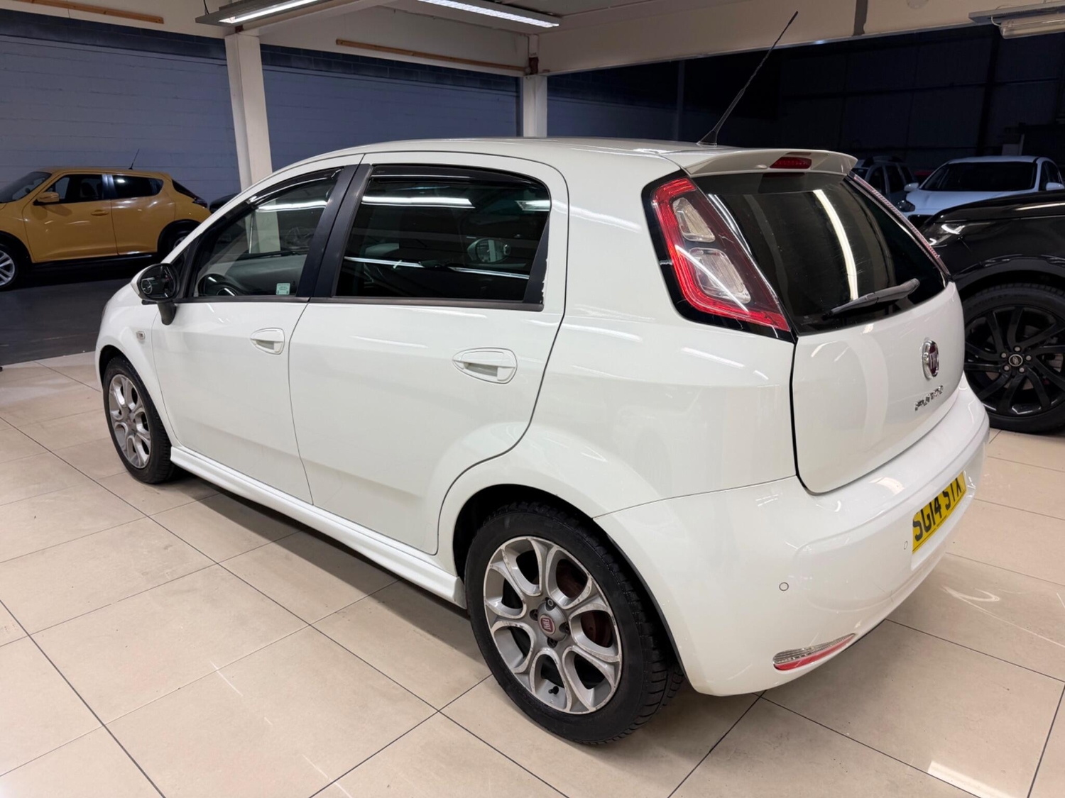 Fiat Punto 2014 - Cars