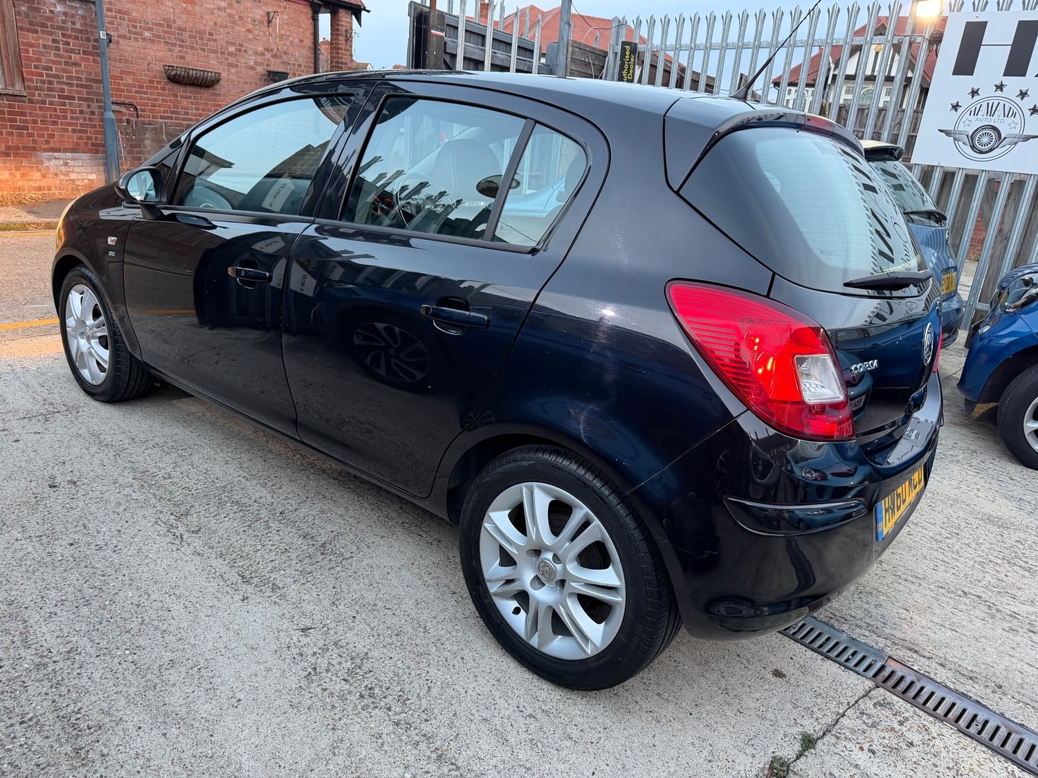 [ berth ]Vauxhall Corsa