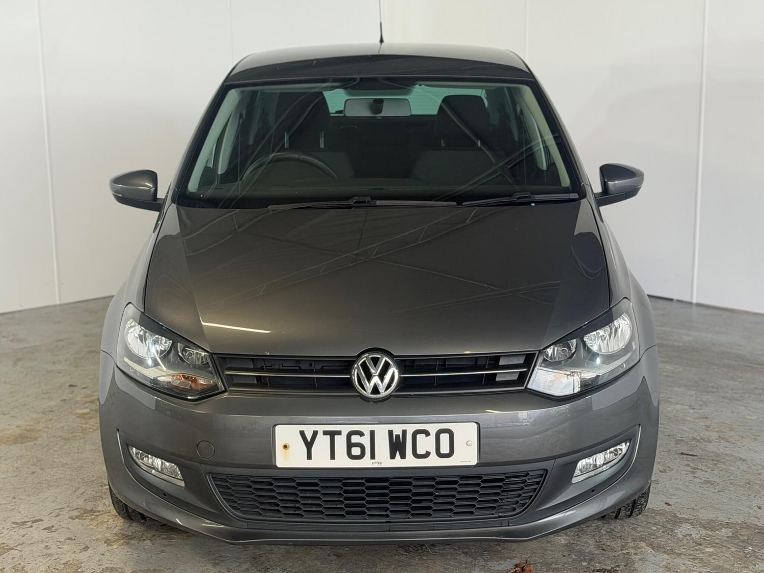 Volkswagen Polo 2011 - Cars
