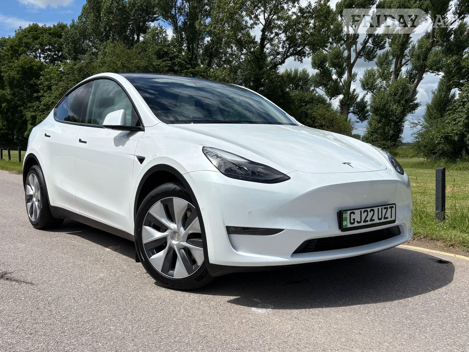 Tesla Model Y 2022 in Wantage