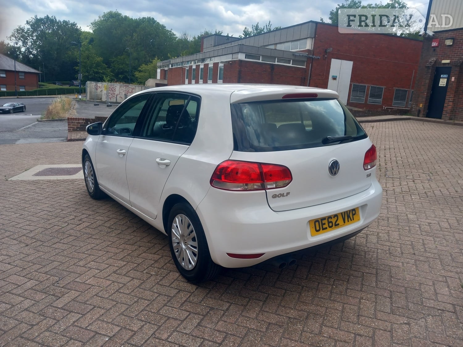 Volkswagen Golf 2013 - Cars