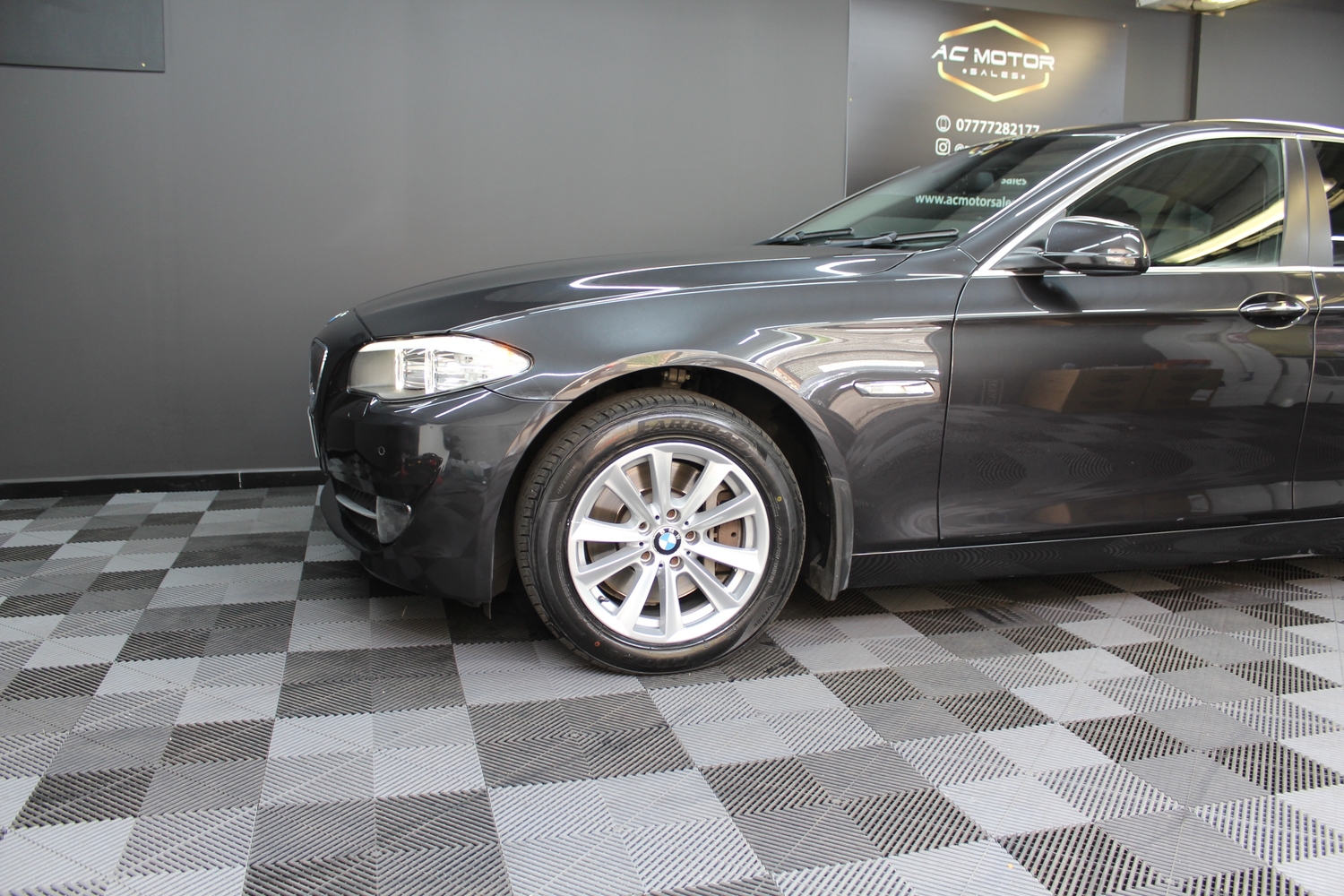 BMW 5 Series 2013 - Cars