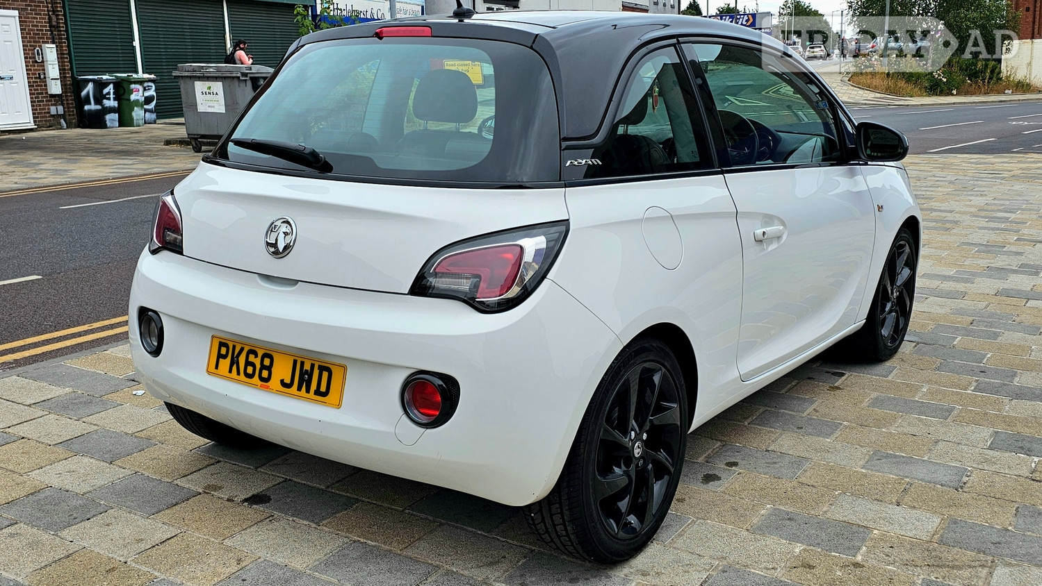 [ berth ]Vauxhall Adam