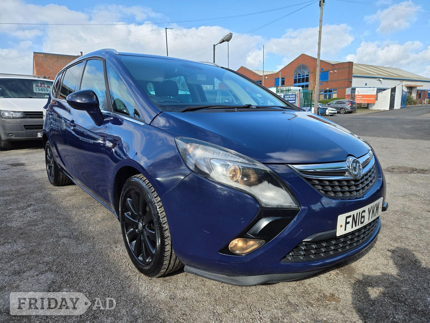 Vauxhall Zafira Tourer 2016 in Walsall