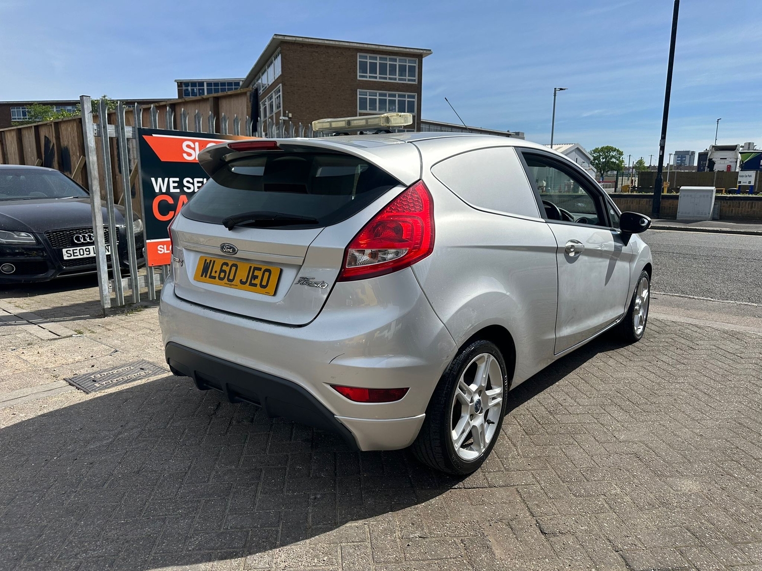 Ford Fiesta 2010 - Cars in Slough