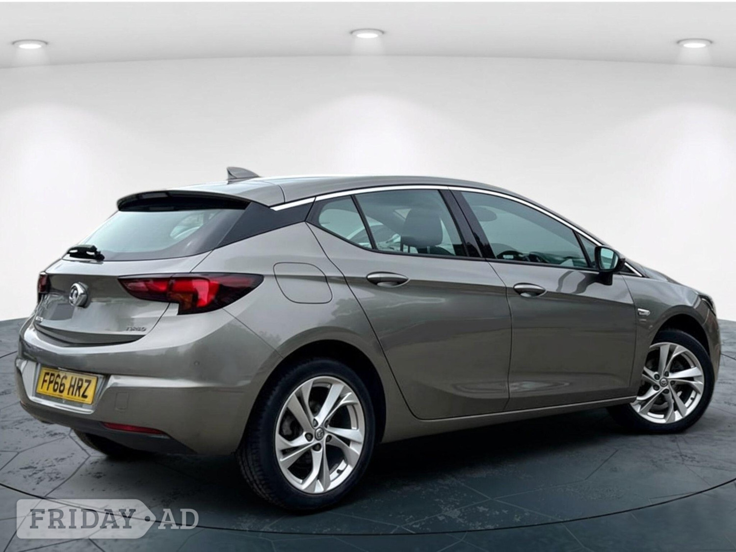 Vauxhall Astra 2016 - Cars in Walsall
