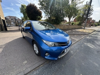 Toyota Auris 2014