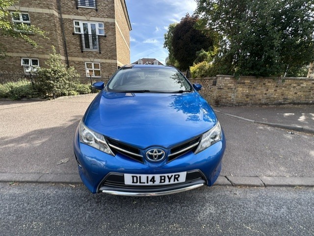 [ berth ]Toyota Auris