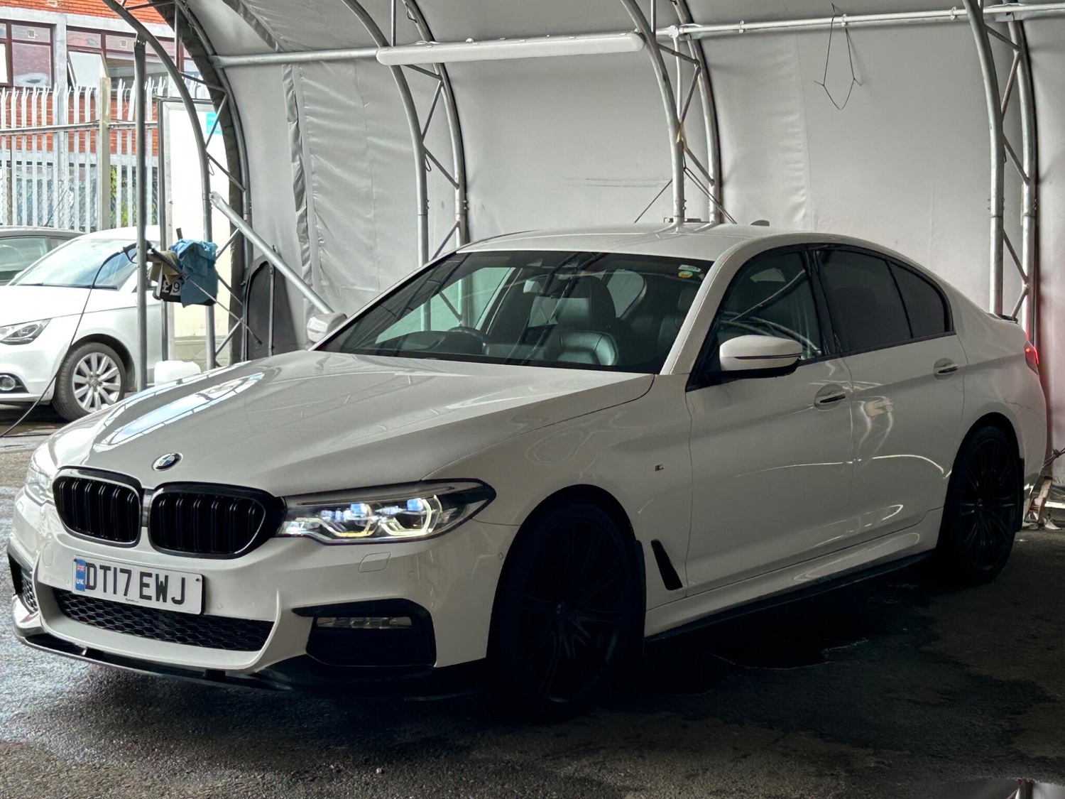 [ berth ]BMW 5 Series