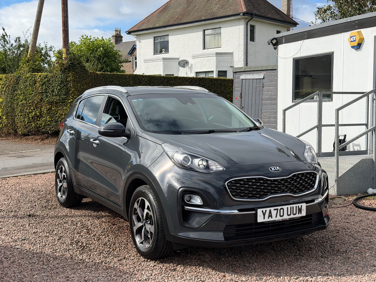 [ berth ]Kia Sportage