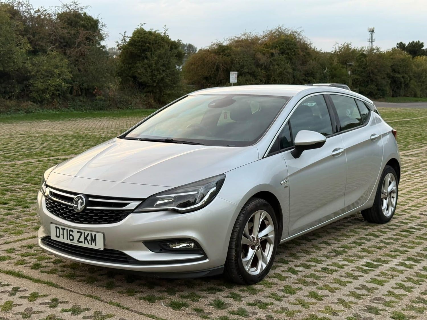 Vauxhall Astra 2016 - Cars