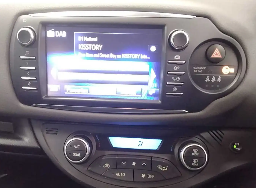 Toyota Yaris 2018 - Cars in Harrow