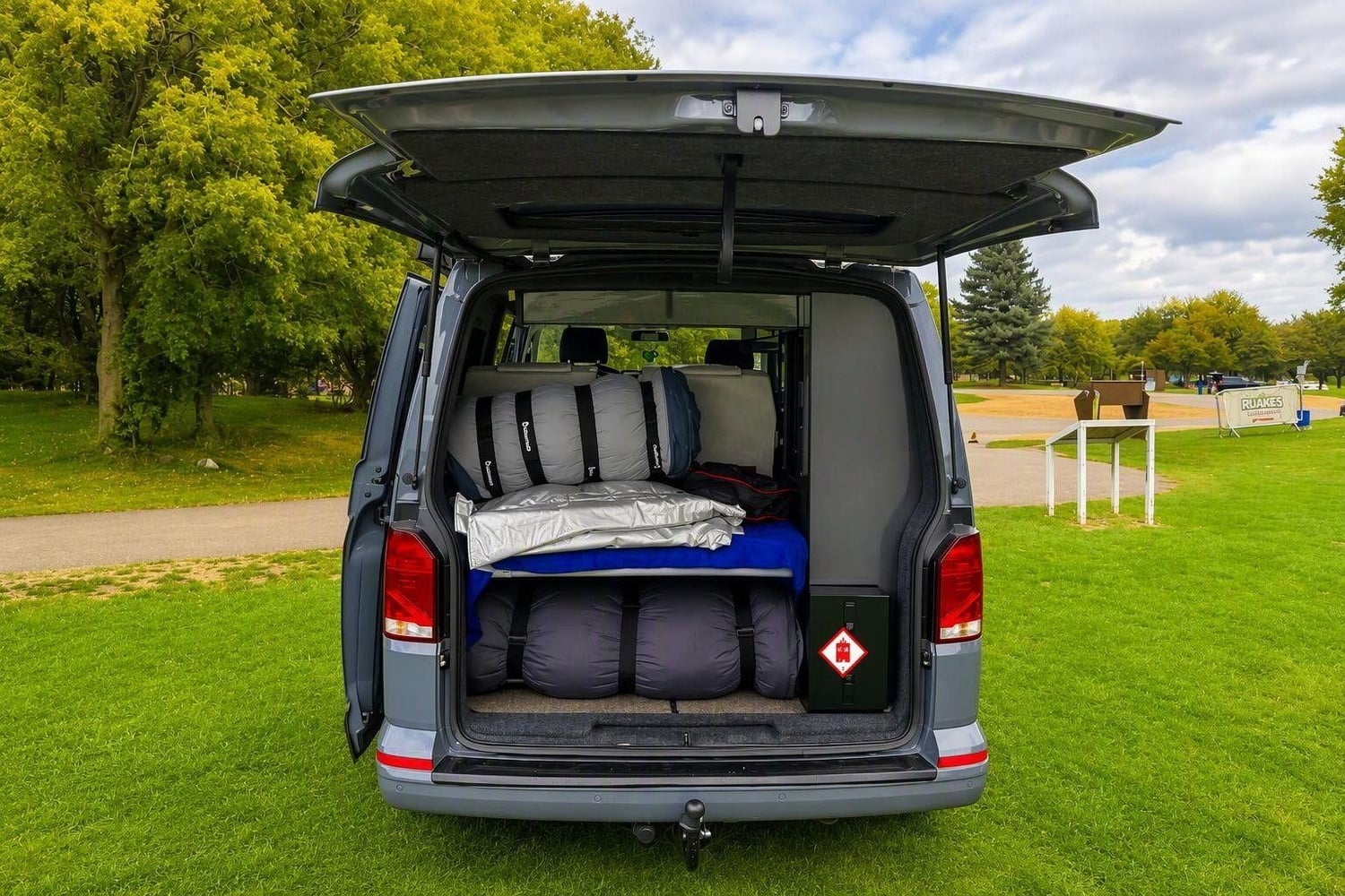 [4 berth ]Volkswagen Woodstock Campers T6.1 Transporter TDi