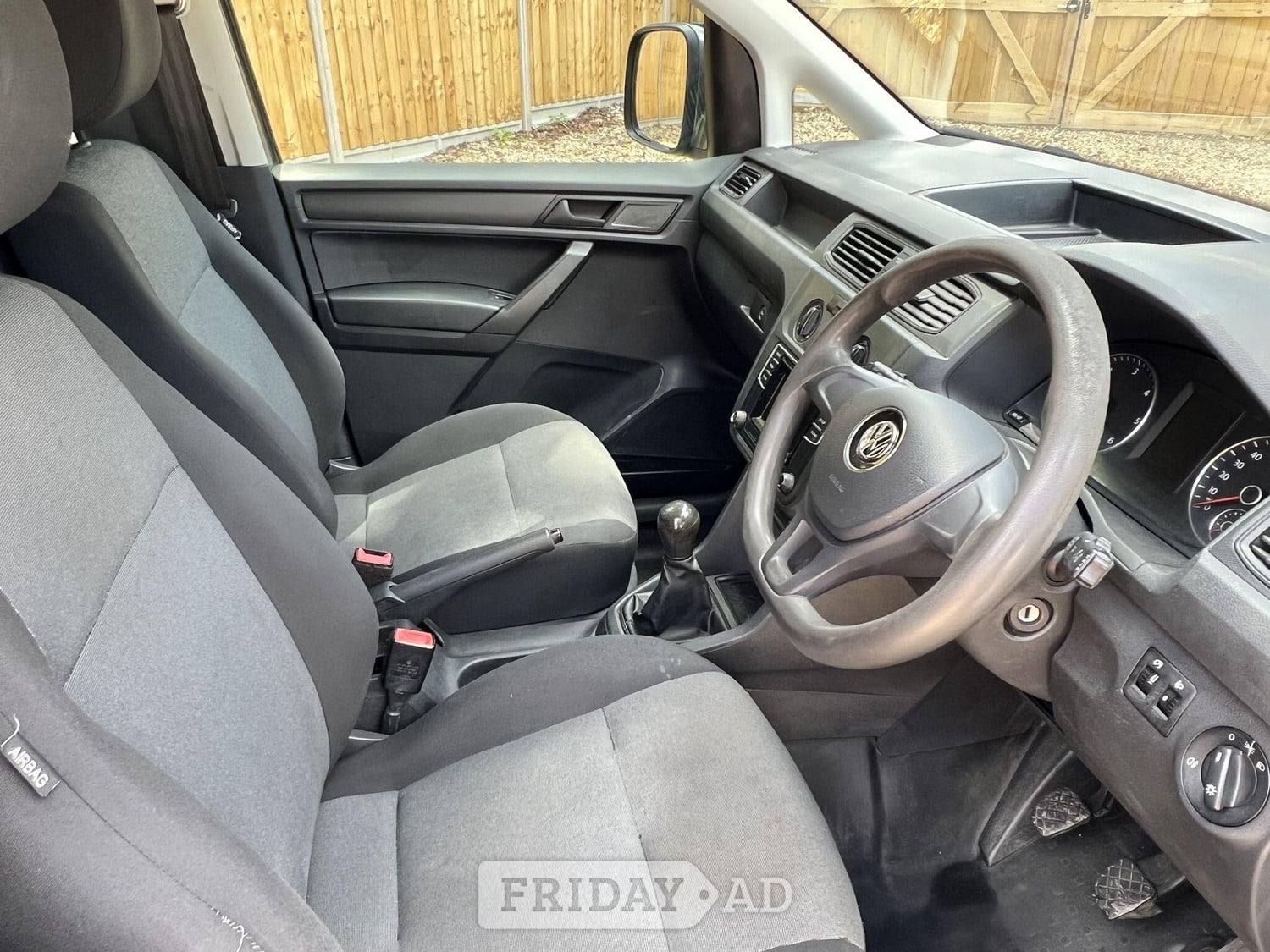 Volkswagen Caddy 2016 - Vans & Commercial Vehicles in Cranleigh