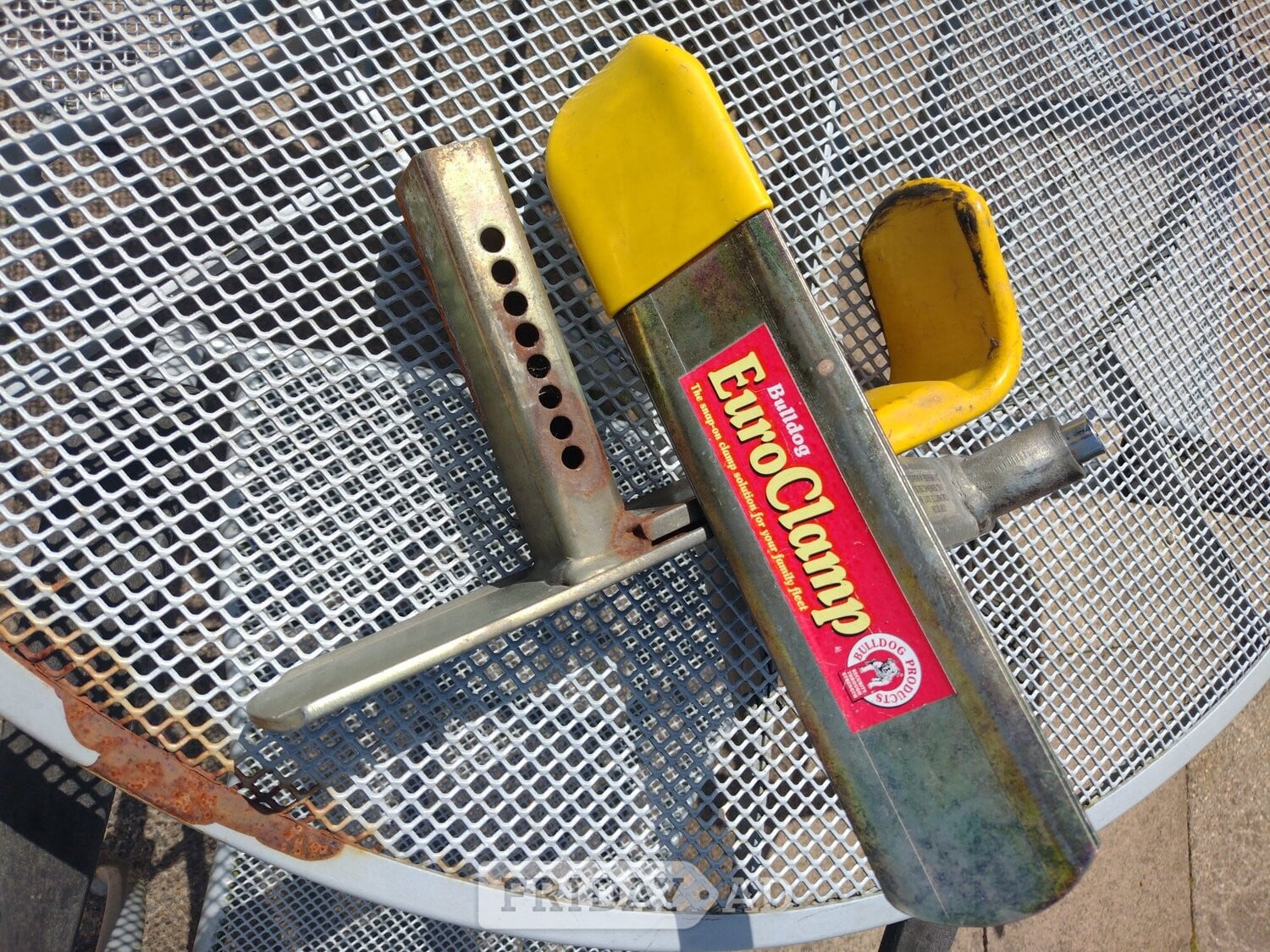 Caravan, campervan or trailer wheel clamp