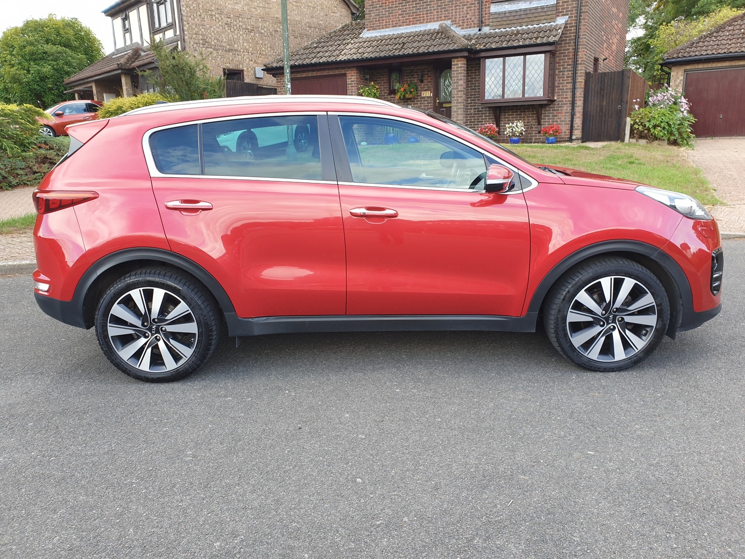 [ berth ]Kia Sportage