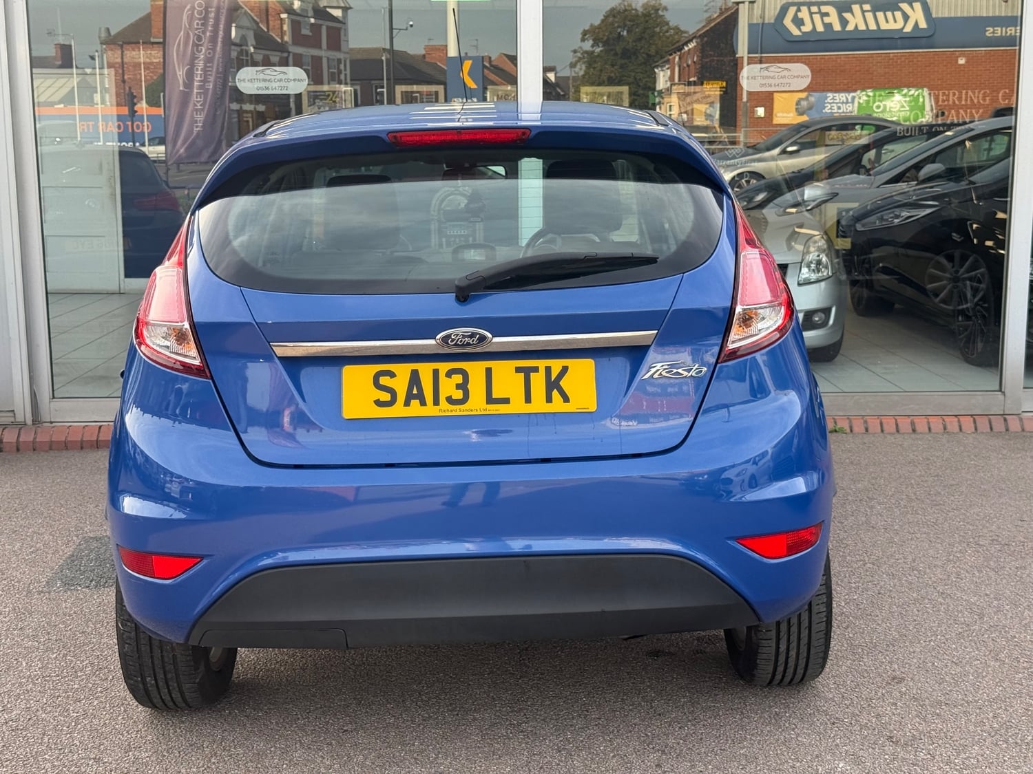 Ford Fiesta 2013 - Cars