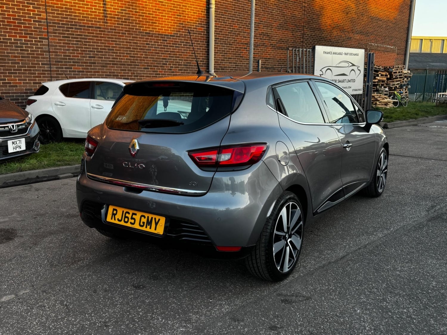 Renault Clio 2015 - Cars