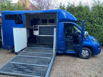 Equi-Trek Sonic Peugeot Horsebox