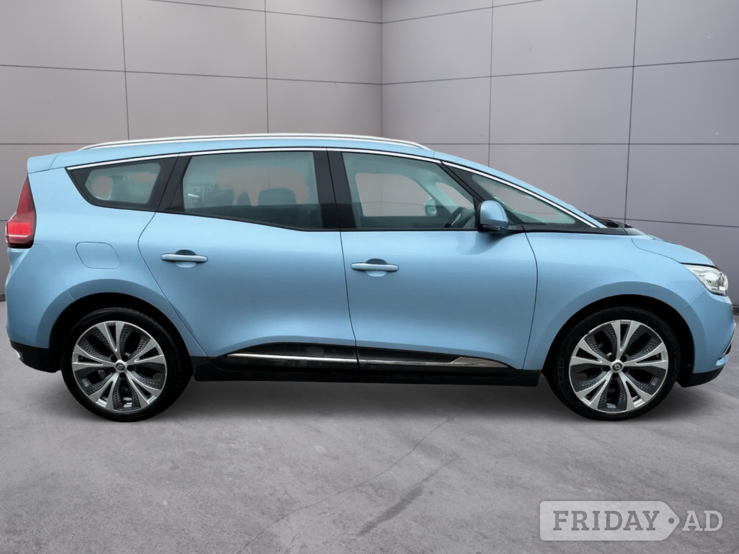 Renault Grand Scenic 2017 - Cars in Broxburn