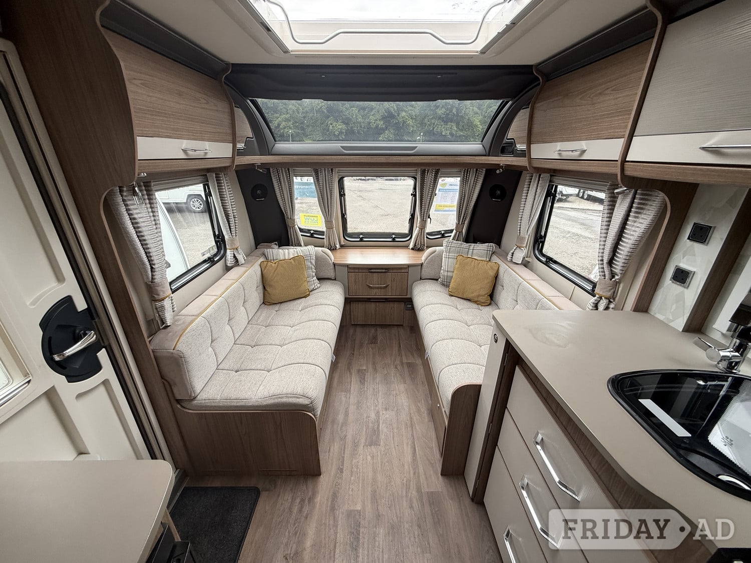 Coachman VIP 575 Nottingham