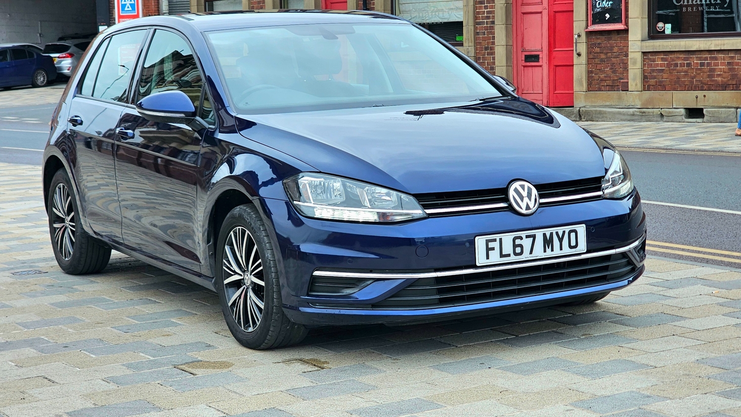 Volkswagen Golf 2017 in Rotherham